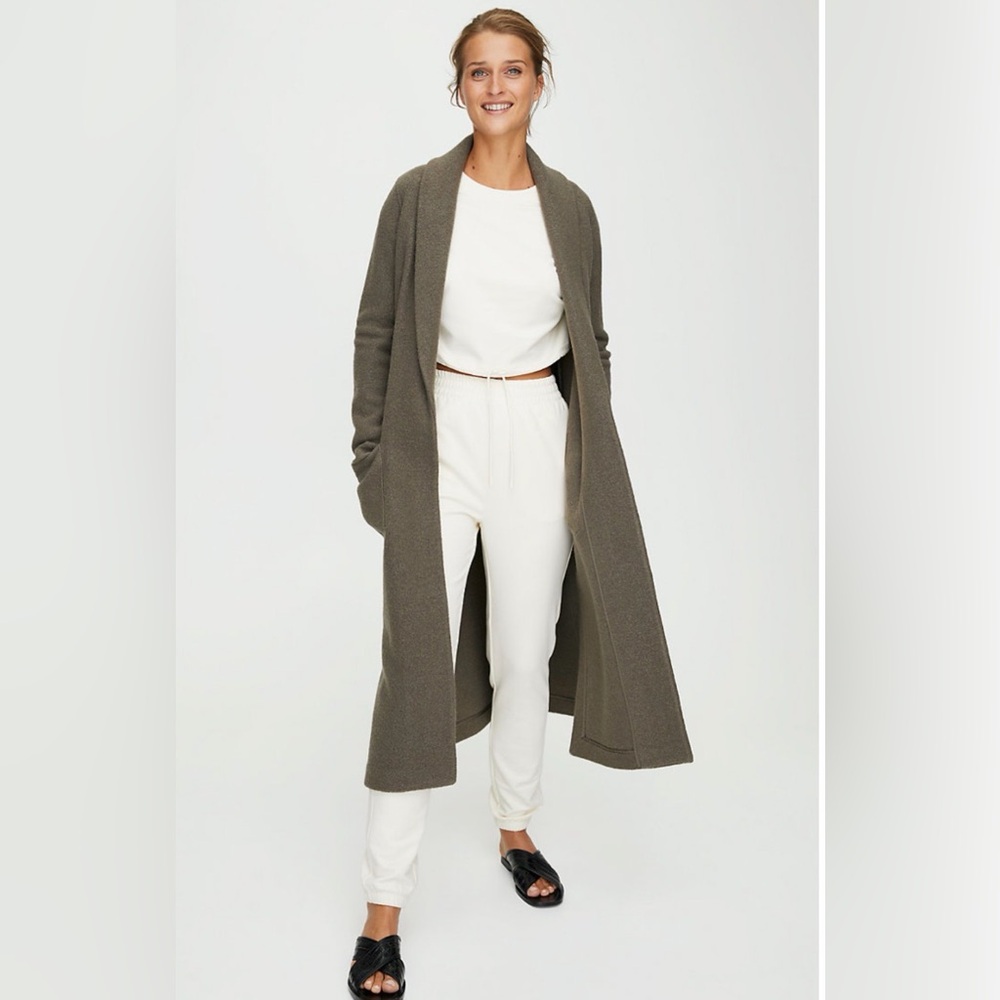 NWT Babaton Aritzia Luxe Lounge in Elegant Charcoal XL